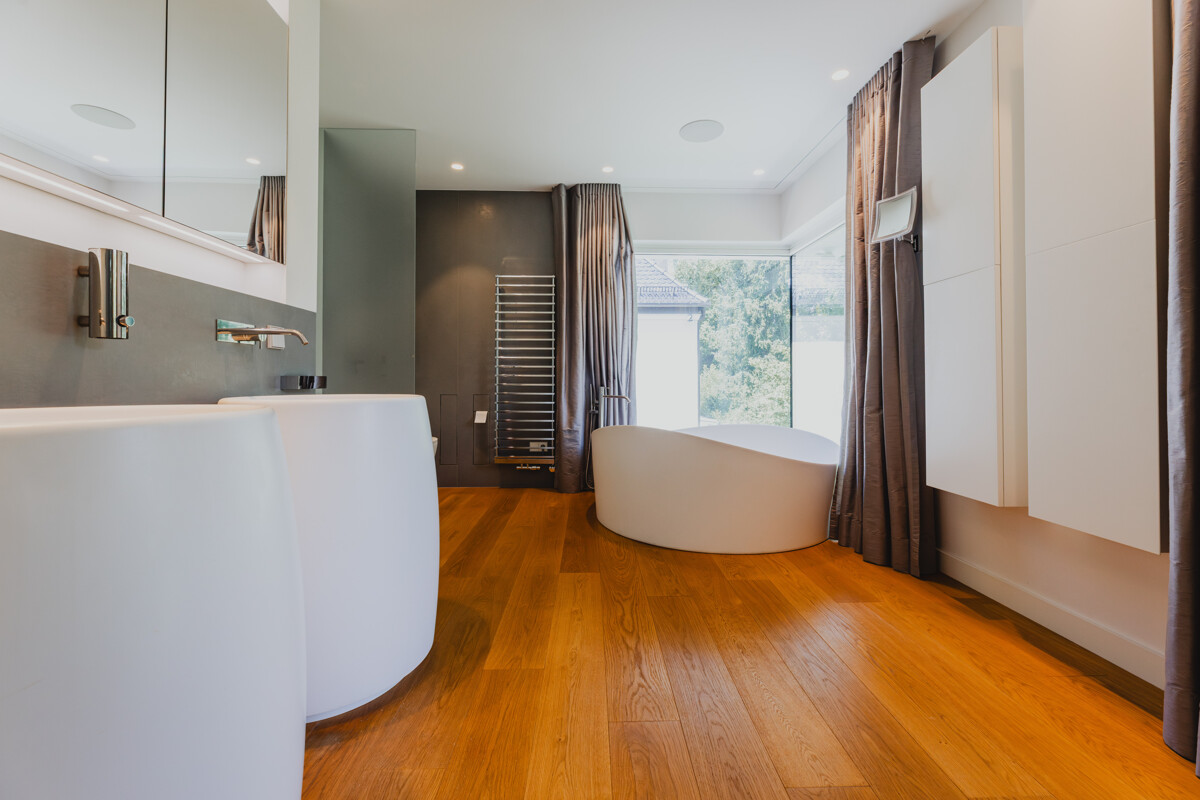 Familienleben in einer LUXUSVILLA unweit der Isarauen