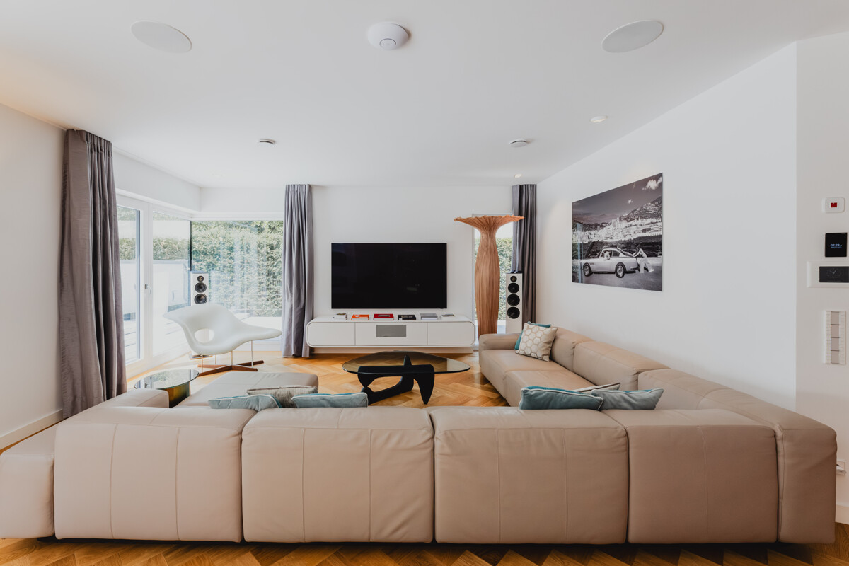 Familienleben in einer LUXUSVILLA unweit der Isarauen