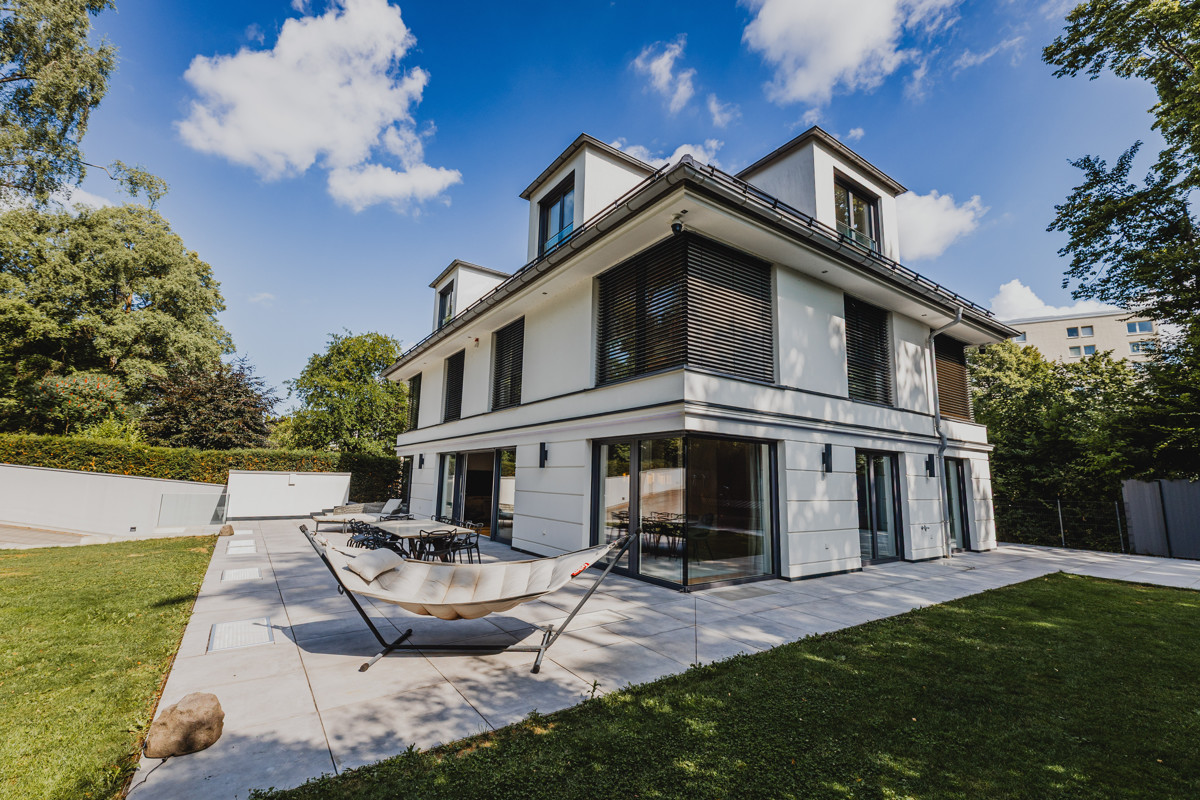 Familienleben in einer LUXUSVILLA unweit der Isarauen