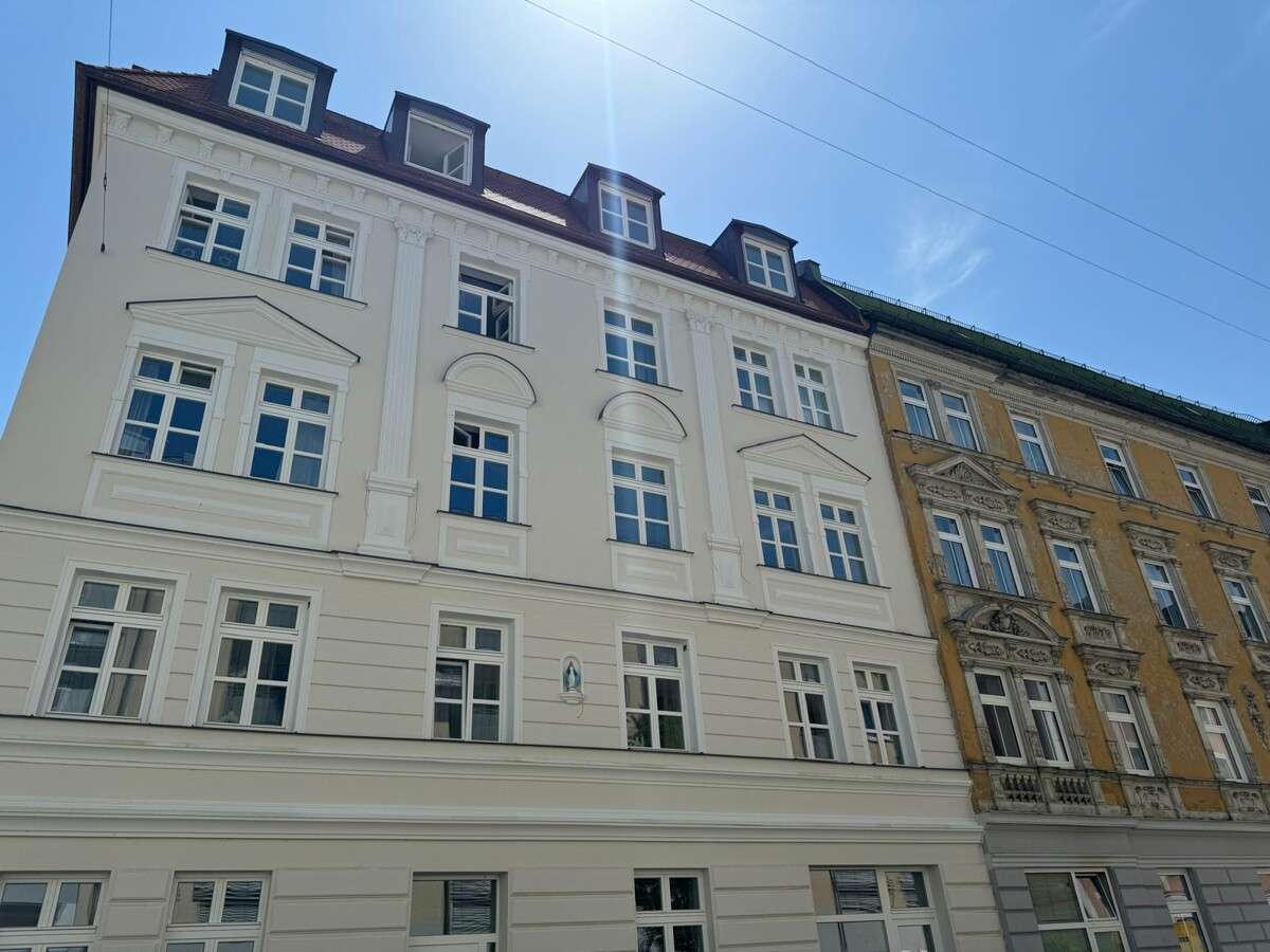 MÜNCHNER KINDL in Bestlage