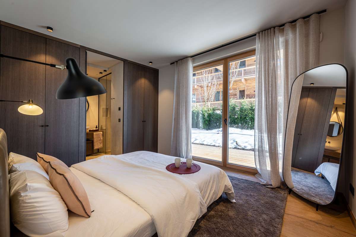 EXKLUSIVE ERDGESCHOSSWOHNUNG
IN TRAUMHAFTER SONNENLAGE