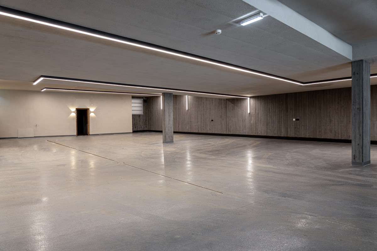 EXKLUSIVE ERDGESCHOSSWOHNUNG
IN TRAUMHAFTER SONNENLAGE
