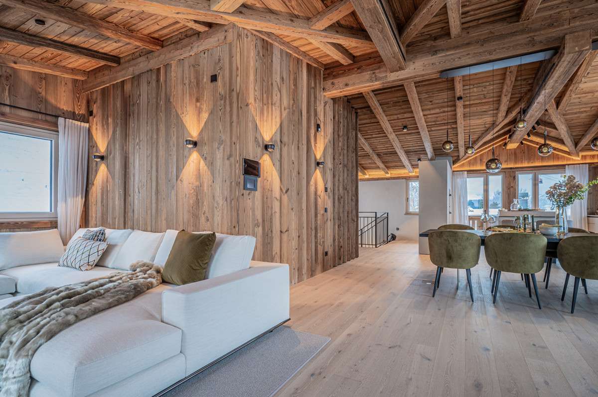 CHALET ASTEN: LUXURIÖSES CHALET AM LEGENDÄREN HAHNENKAMM IN KITZBÜHEL