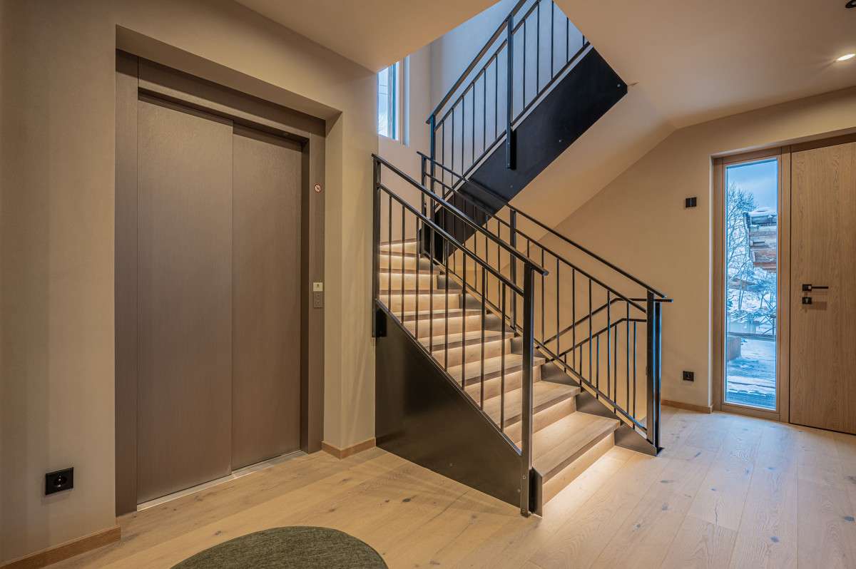 CHALET ASTEN: LUXURIÖSES CHALET AM LEGENDÄREN HAHNENKAMM IN KITZBÜHEL