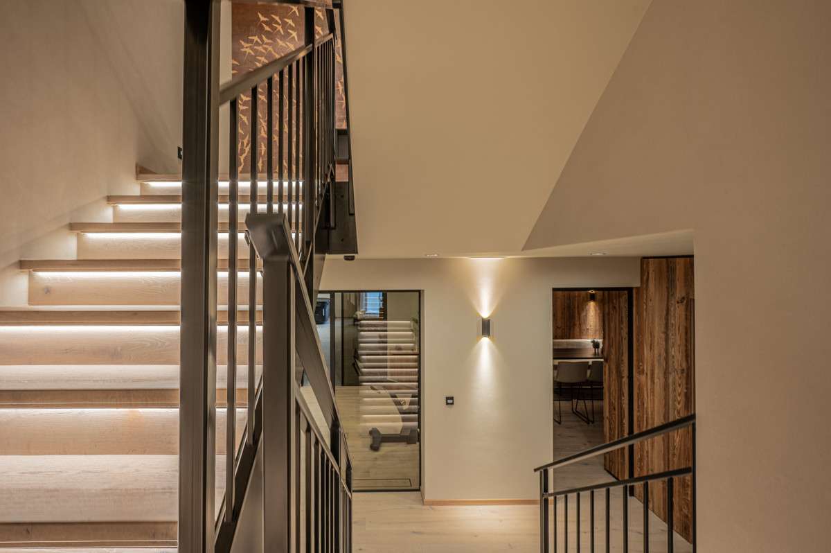 CHALET ASTEN: LUXURIÖSES CHALET AM LEGENDÄREN HAHNENKAMM IN KITZBÜHEL