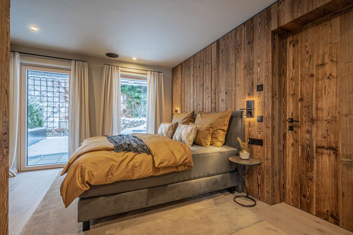 CHALET ASTEN: LUXURIÖSES CHALET AM LEGENDÄREN HAHNENKAMM IN KITZBÜHEL