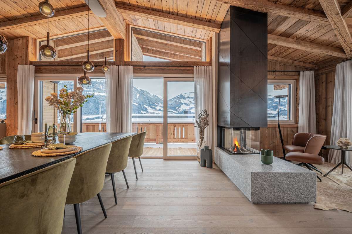 CHALET ASTEN: LUXURIÖSES CHALET AM LEGENDÄREN HAHNENKAMM IN KITZBÜHEL