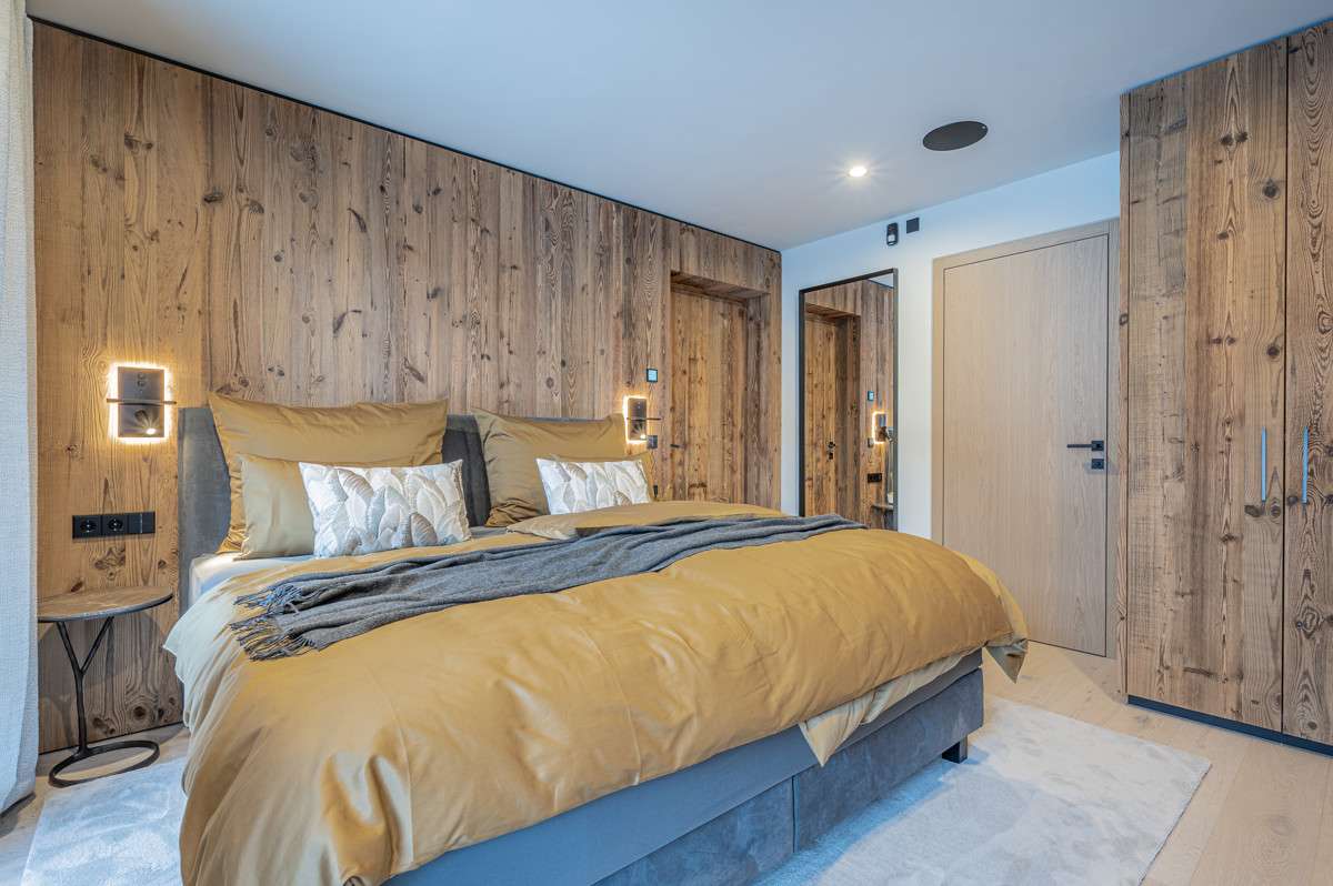 CHALET ASTEN: LUXURIÖSES CHALET AM LEGENDÄREN HAHNENKAMM IN KITZBÜHEL
