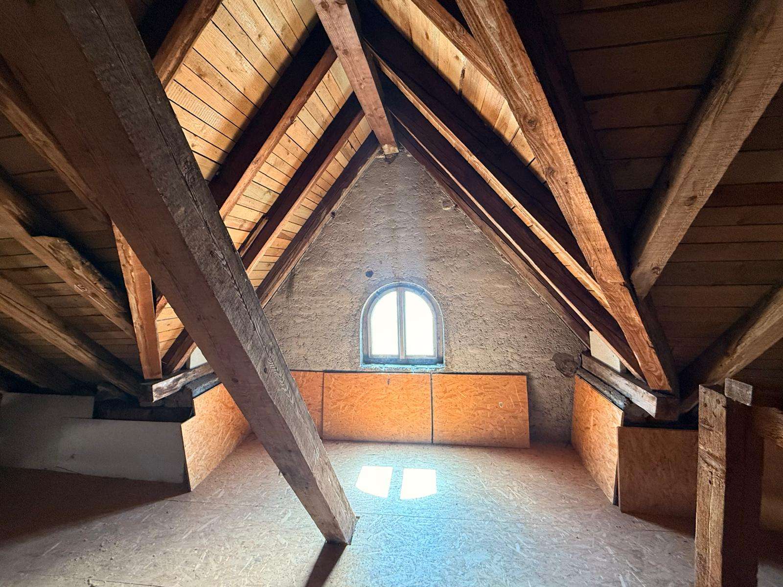 HERRSCHAFTLICHER Altbau NEU GEDACHT und genehmigt