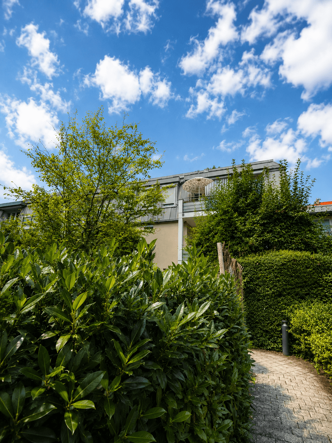 STADTLIEBE trifft RUHE – Wohnen mit Balkon in SCHWABING